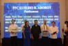 091. Grandchildren of PFC Eusebio Aborot receives his award.jpg